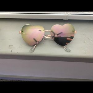 Rose Gold Heart Sun Glasses